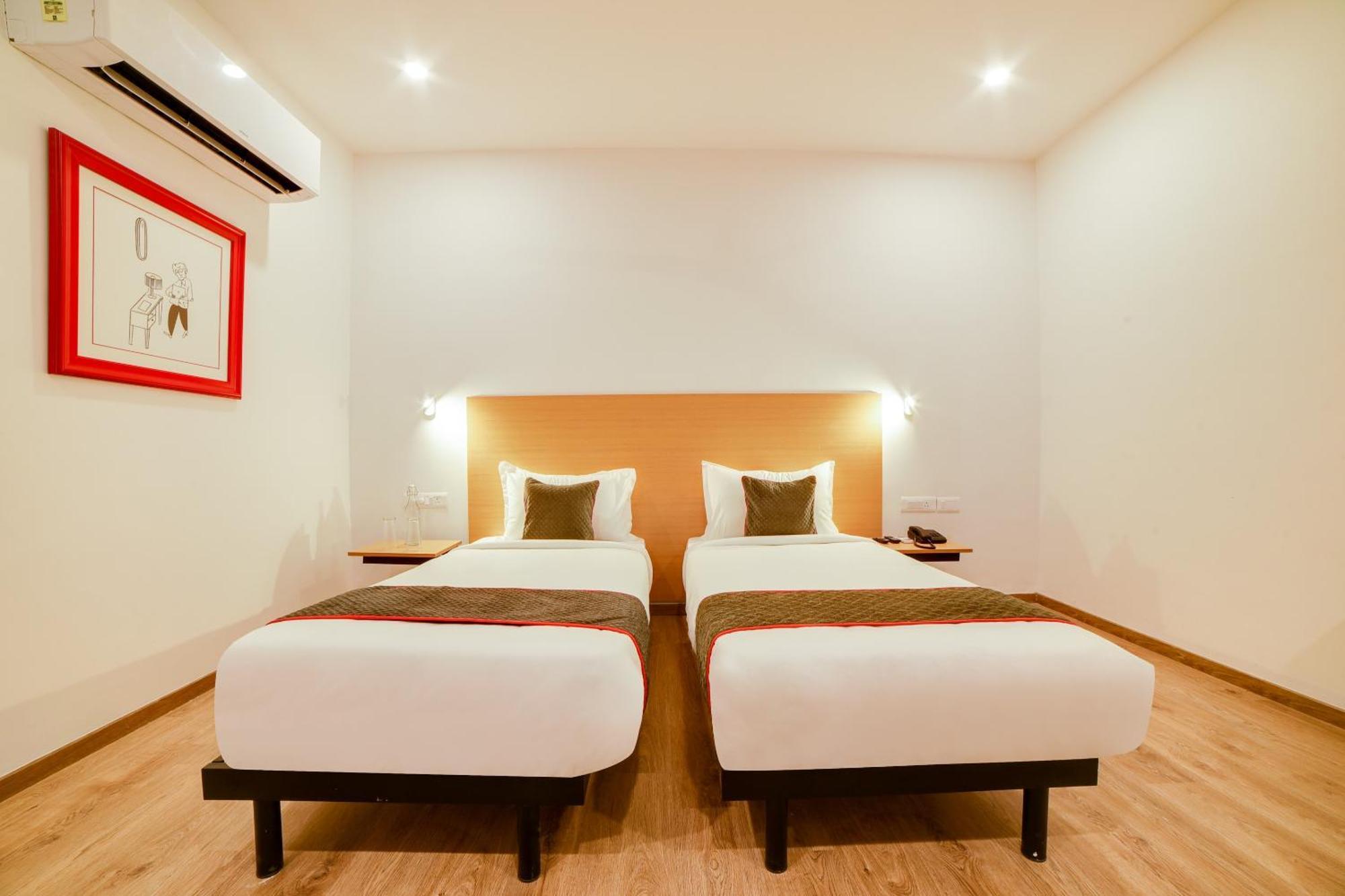 Super Townhouse Hosur Main Road Bommanahalli Near Gopalan Innovation Mall Bangalore Ngoại thất bức ảnh