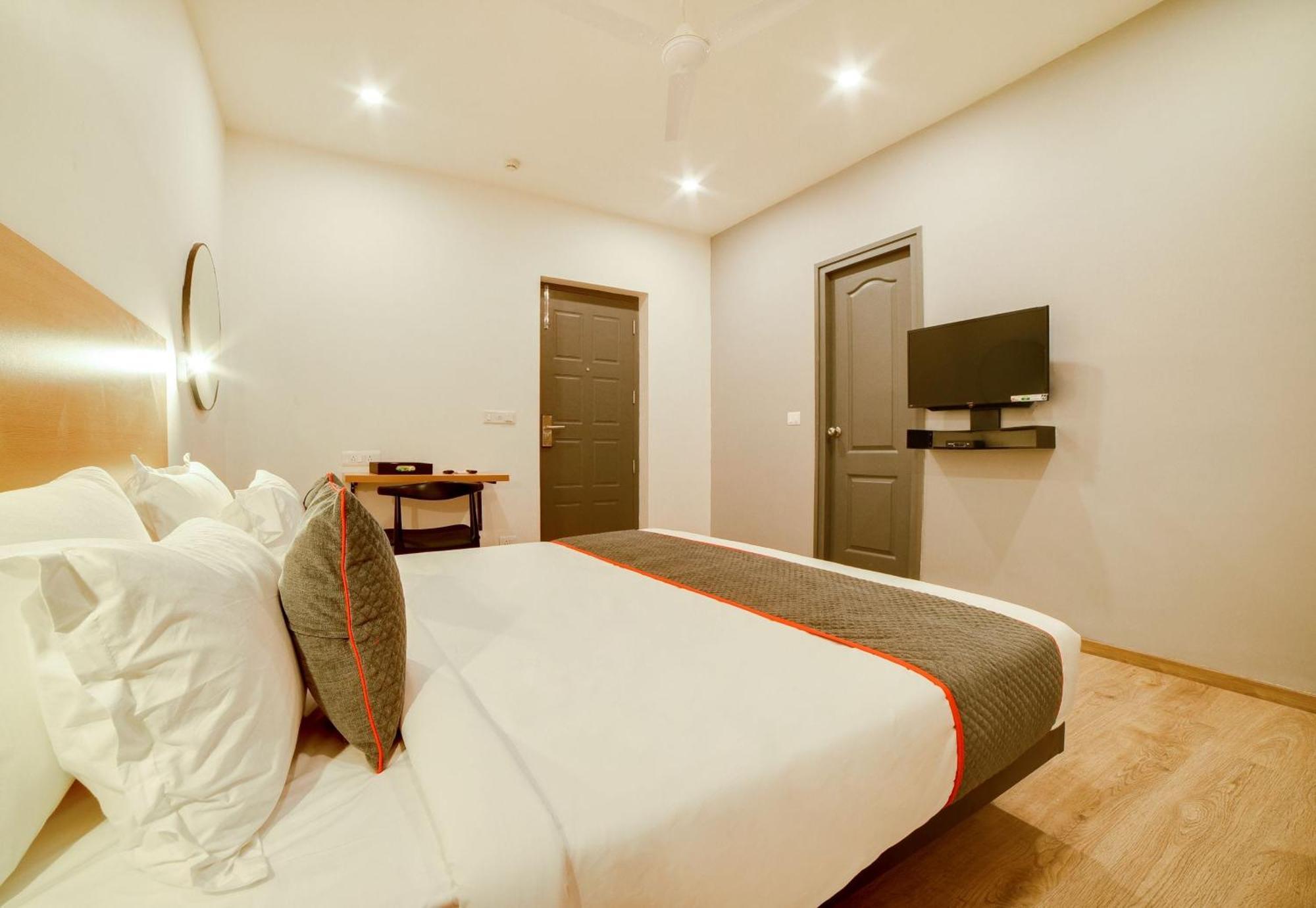 Super Townhouse Hosur Main Road Bommanahalli Near Gopalan Innovation Mall Bangalore Ngoại thất bức ảnh